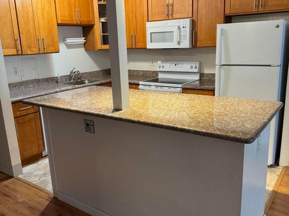 555 Pierce St 536, Albany CA 94706