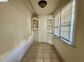 220 International BLVD, Oakland CA 94606