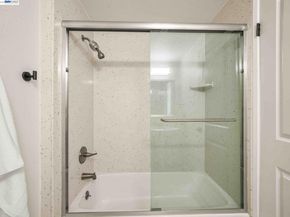 34219 Kenwood Dr, Fremont CA 94555