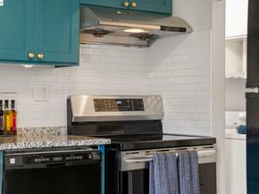 1711 3rd Street, Alameda CA 94501