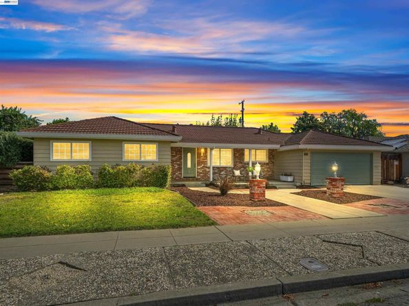 38660 Kimbro St, Fremont CA 94536