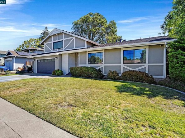 8569 Wicklow Ln, Dublin CA 94568