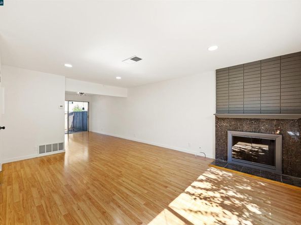 36 Miramonte Dr, Moraga CA 94556