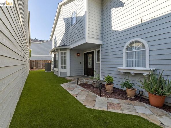 724 Winterside Circle, San Ramon CA 94583