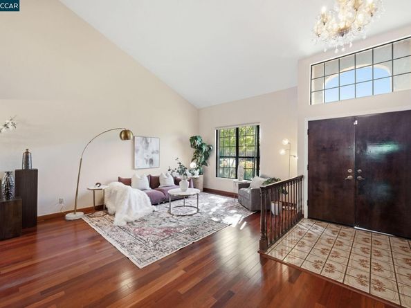 5017 Murchio Dr, Concord CA 94521