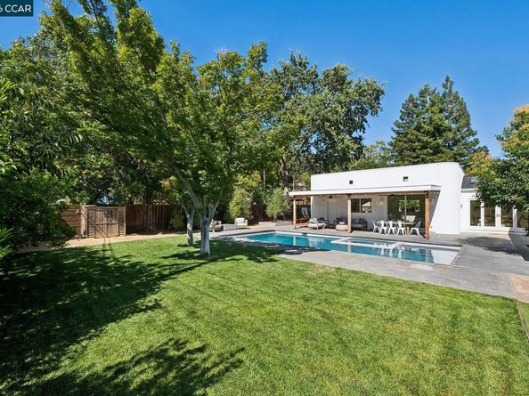 40 Meek Pl, Lafayette CA 94549