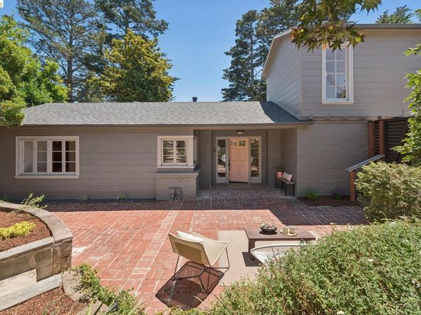 2339 Thackeray Dr, Oakland CA 94611