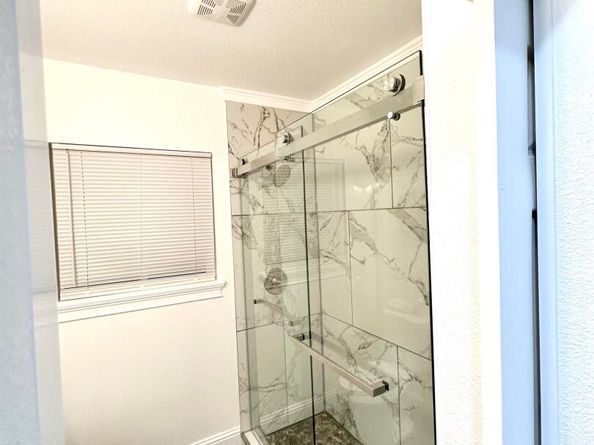 7724 Crest Ave, Oakland CA 94605