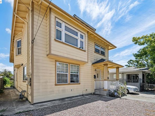 2212 25Th Ave, Oakland CA 94601