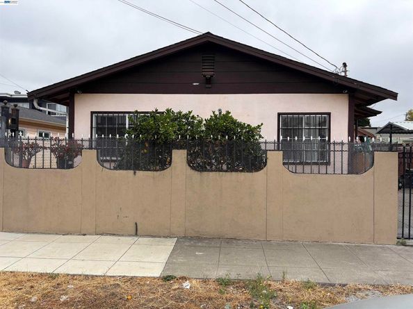 9024 Olive St, Oakland CA 94603