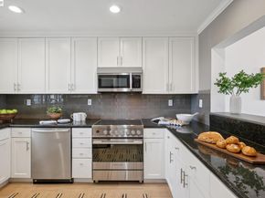 6 Invincible Ct F40, Alameda CA 94501
