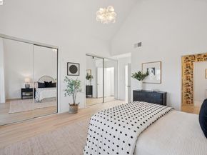 6 Invincible Ct F40, Alameda CA 94501