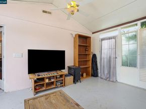 1035 Santa Fe Ave, Martinez CA 94553