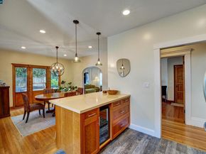 2038 Lakeshore Ave, Oakland CA 94606