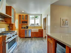 2038 Lakeshore Ave, Oakland CA 94606
