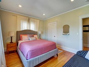 2038 Lakeshore Ave, Oakland CA 94606