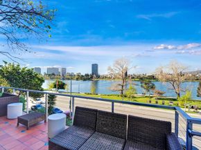 2038 Lakeshore Ave, Oakland CA 94606