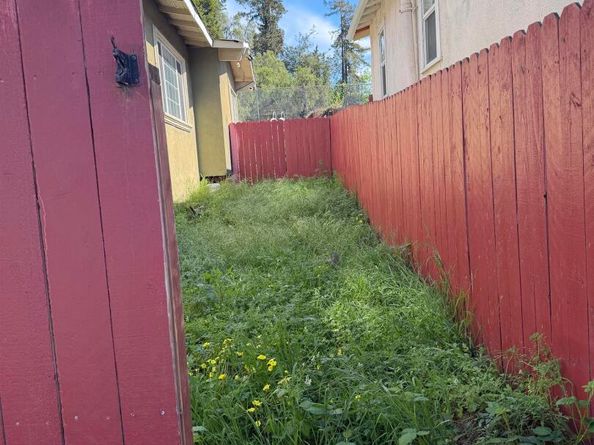 4058 Edwards Ave, Oakland CA 94605