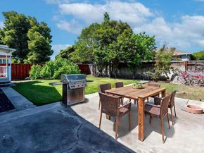 21835 Redwood Rd, Castro Valley CA 94546