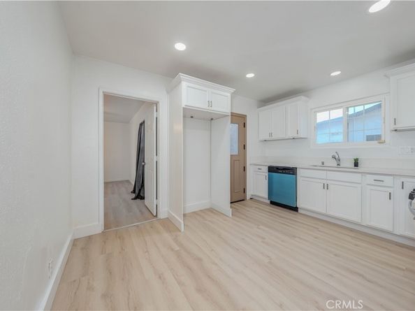 327 Nectarine Street, Inglewood CA 90301