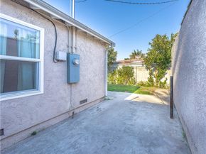 327 Nectarine Street, Inglewood CA 90301