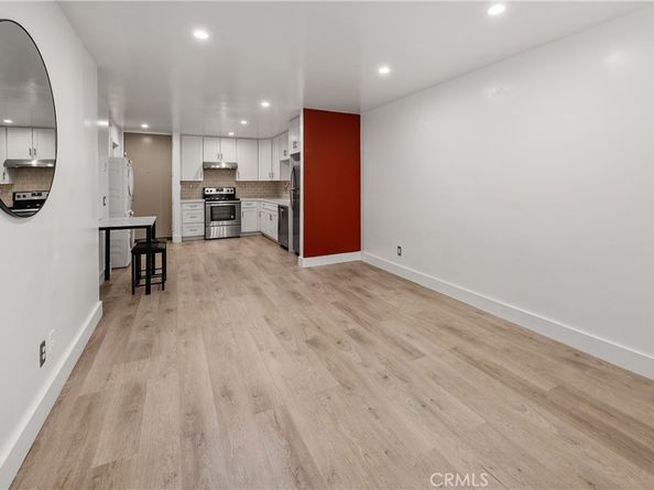 532 N Rossmore Avenue 107, Los Angeles CA 90004