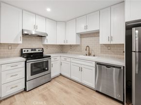 532 N Rossmore Avenue 107, Los Angeles CA 90004