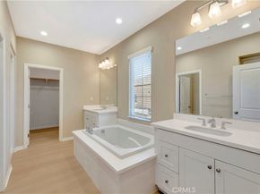 114 Chestnut Grove, Irvine CA 92620