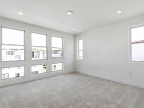 165 Apron, Irvine CA 92618
