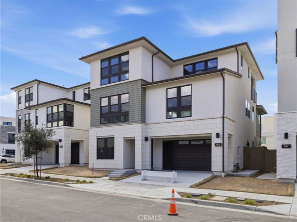 165 Apron, Irvine CA 92618