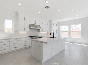 165 Apron, Irvine CA 92618