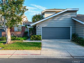 25 LakeView 60, Irvine CA 92604