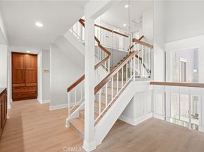 25 LakeView 60, Irvine CA 92604