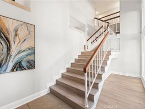 25 LakeView 60, Irvine CA 92604