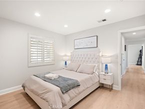 25 LakeView 60, Irvine CA 92604
