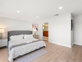 25 LakeView 60, Irvine CA 92604