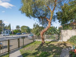2332 S Highland Avenue, Los Angeles CA 90016
