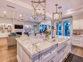 712 K Thanga, Corona Del Mar CA 92625
