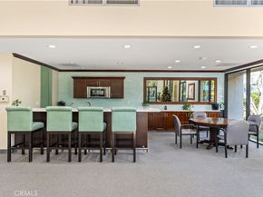 576 N Bellflower 233, Long Beach CA 90814