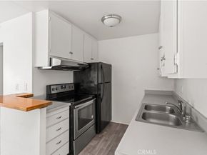 576 N Bellflower 233, Long Beach CA 90814