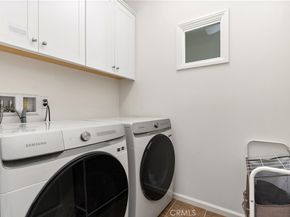 275 Rodeo 8, Irvine CA 92602