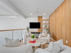 520 11th Street, Huntington Beach CA 92648