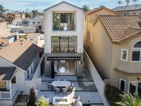 520 11th Street, Huntington Beach CA 92648