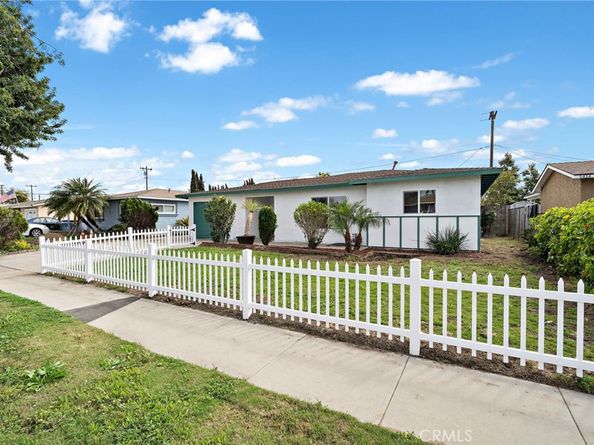 1410 W Camden Place, Santa Ana CA 92704