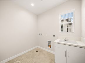 150 Edna, Lake Forest CA 92630