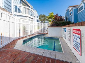 315 N Winnipeg Place I, Long Beach CA 90814
