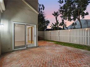 7195 Riptide Circle, Huntington Beach CA 92648