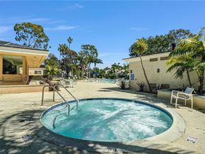 7195 Riptide Circle, Huntington Beach CA 92648
