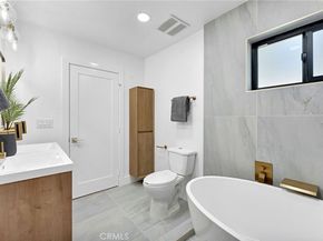 467 Lee Ave, Claremont CA 91711