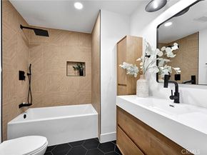 467 Lee Ave, Claremont CA 91711
